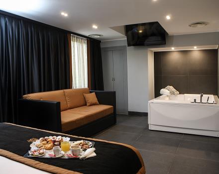 Best Western Hotel JFK Napoli - relax nella vasca idromassaggio delle camere deluxe